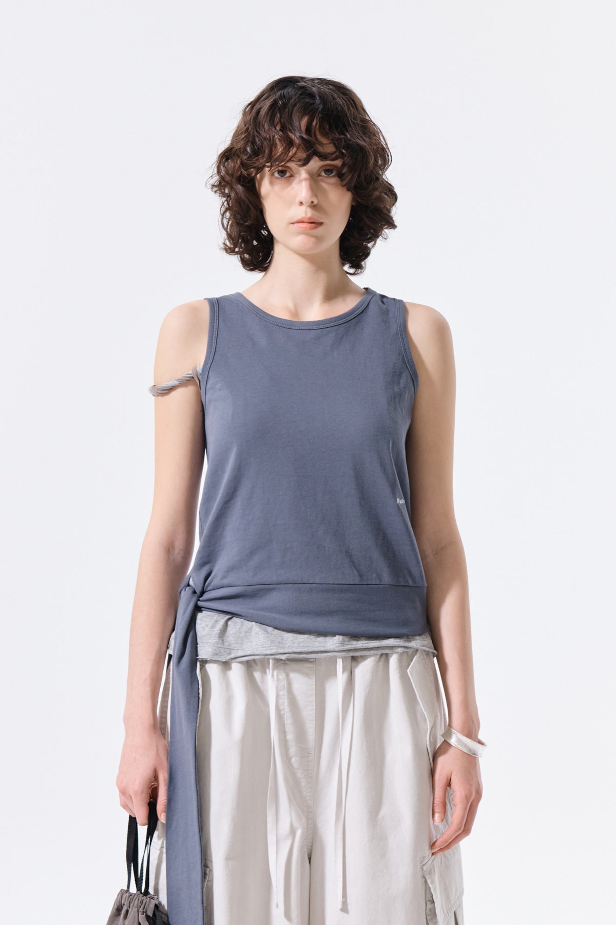 matinkim HEM TIE DETAIL SLEEVELESS TOP IN CHARCOAL