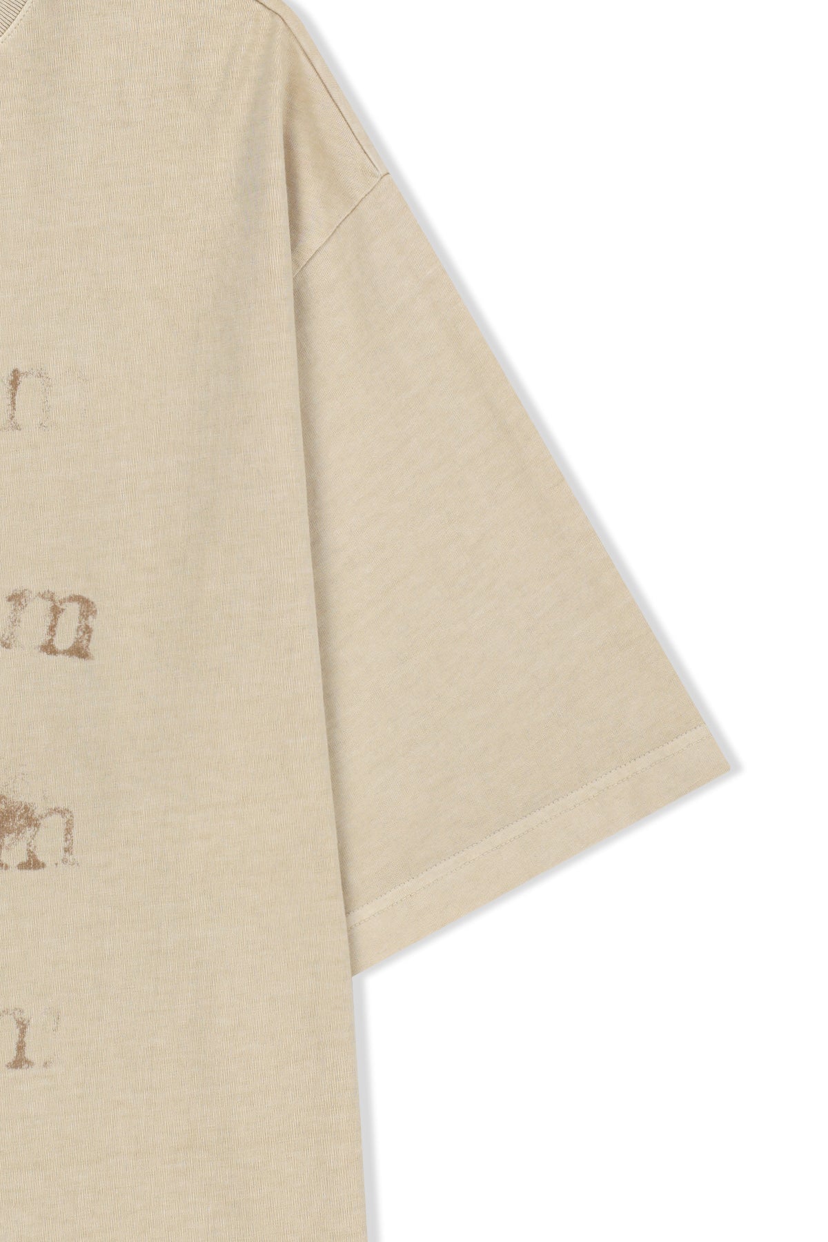 matinkim PIGMENT GRAFFITI LOGO TOP IN BEIGE