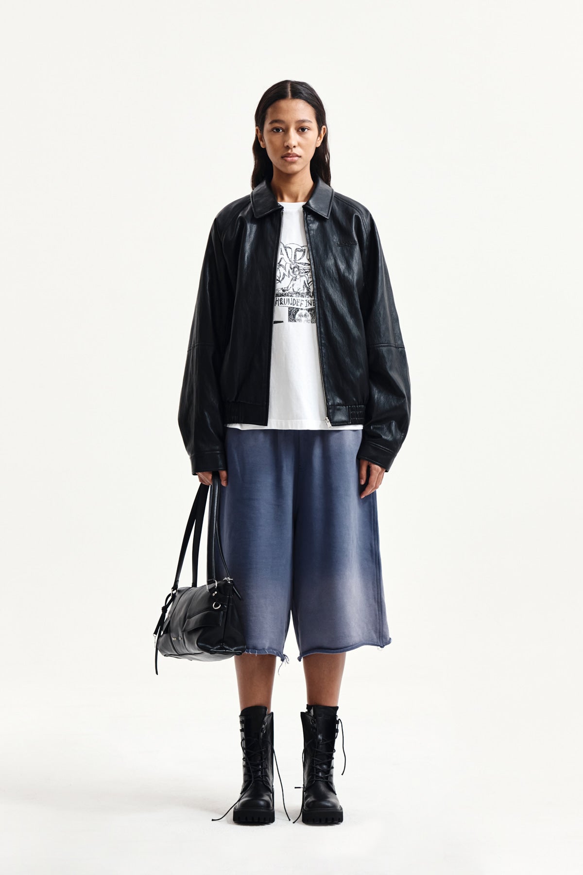 matinkim VINTAGE WASHED BACK LOGO BERMUDA SWEATPANTS IN SMOKE BLUE