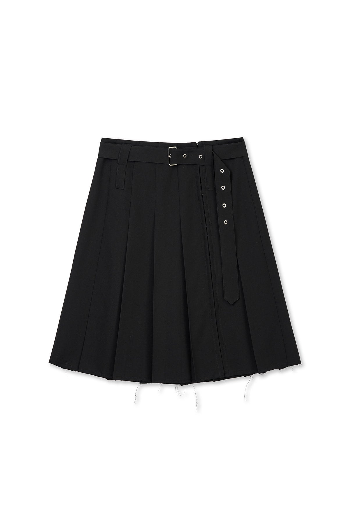 matinkim BELTED SLIT PLEAT SKIRT IN BLACK