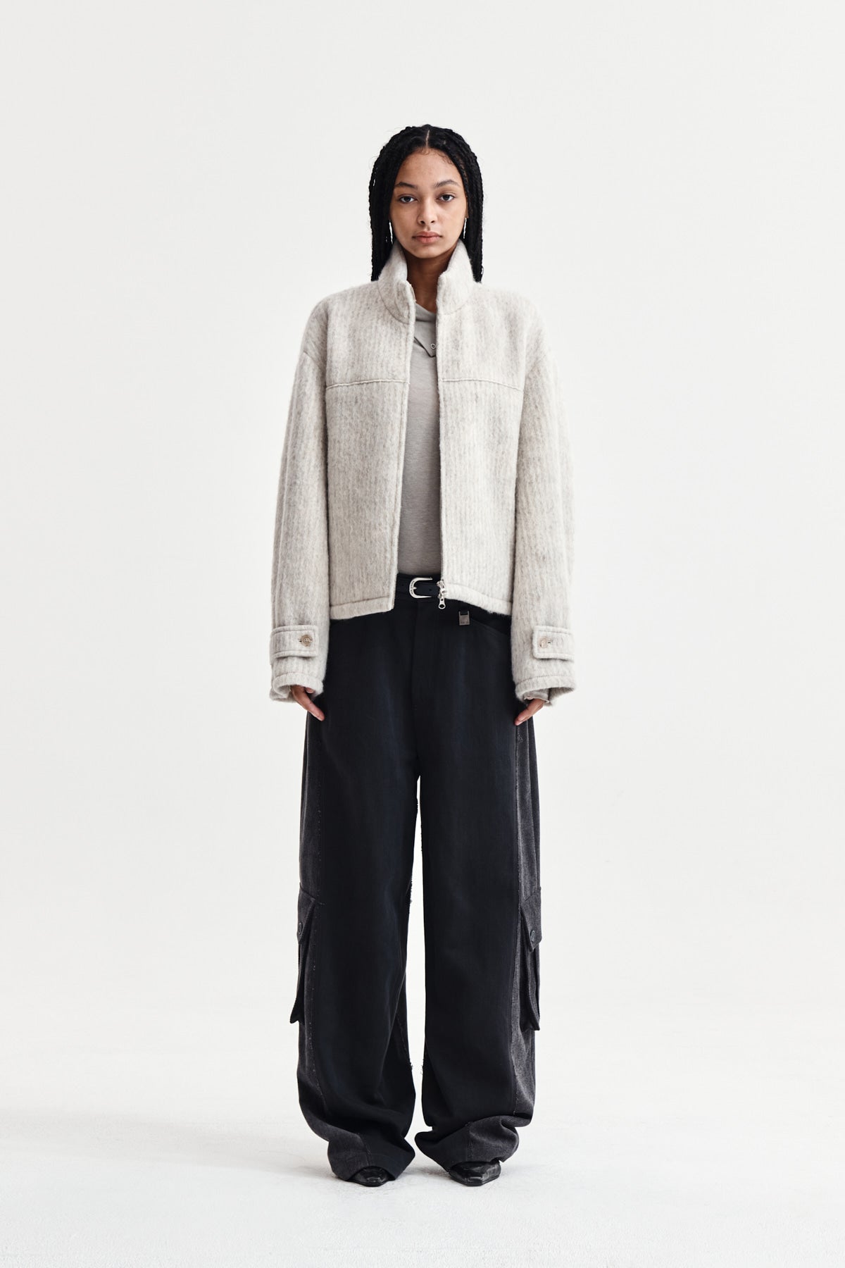 matinkim BIG POCKET TWO TONE WIDE PANTS IN CHARCOAL