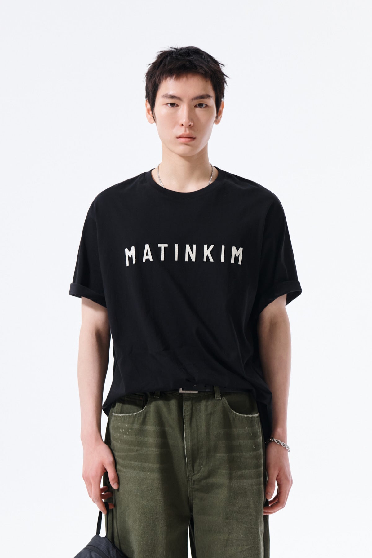 matinkim APPLIQUE FELT LOGO TOP FOR MEN IN BLACK