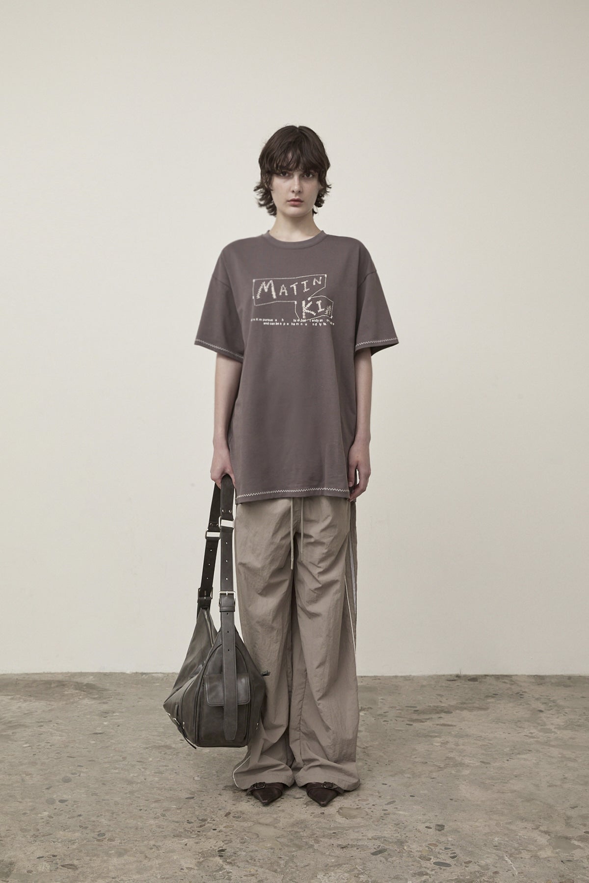 matinkim SIDE LOGO WIDE TRACK PANTS IN KHAKI