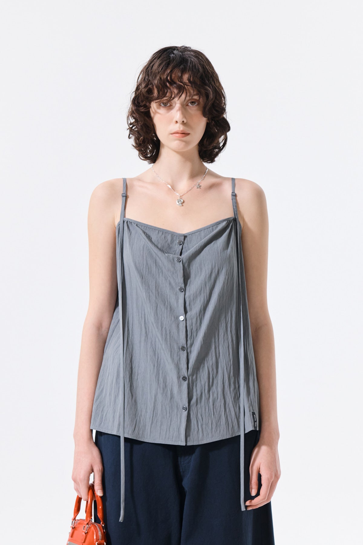 matinkim BUTTON SLEEVELESS BLOUSE IN GREY