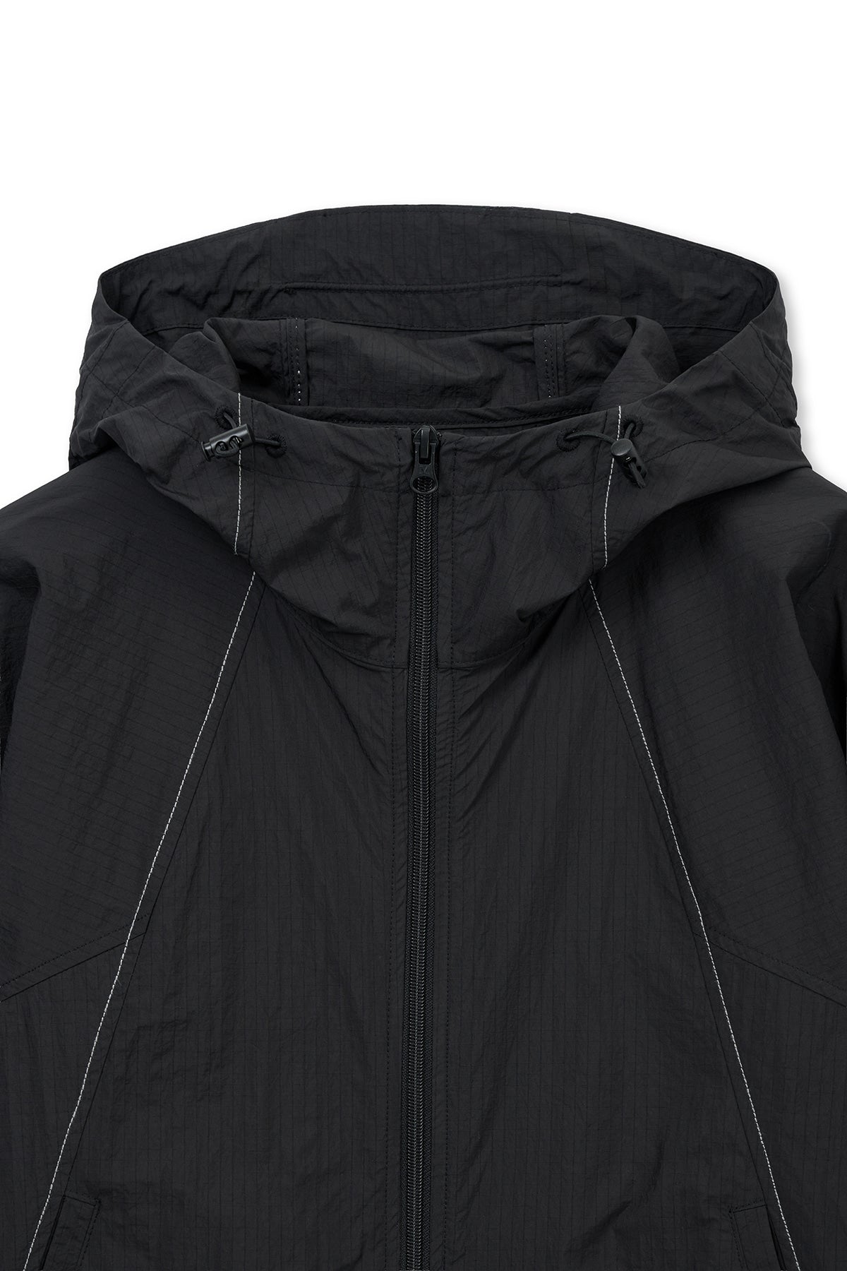 matinkim CROPPED BACK LOGO HOODY WIND BREAKER IN BLACK