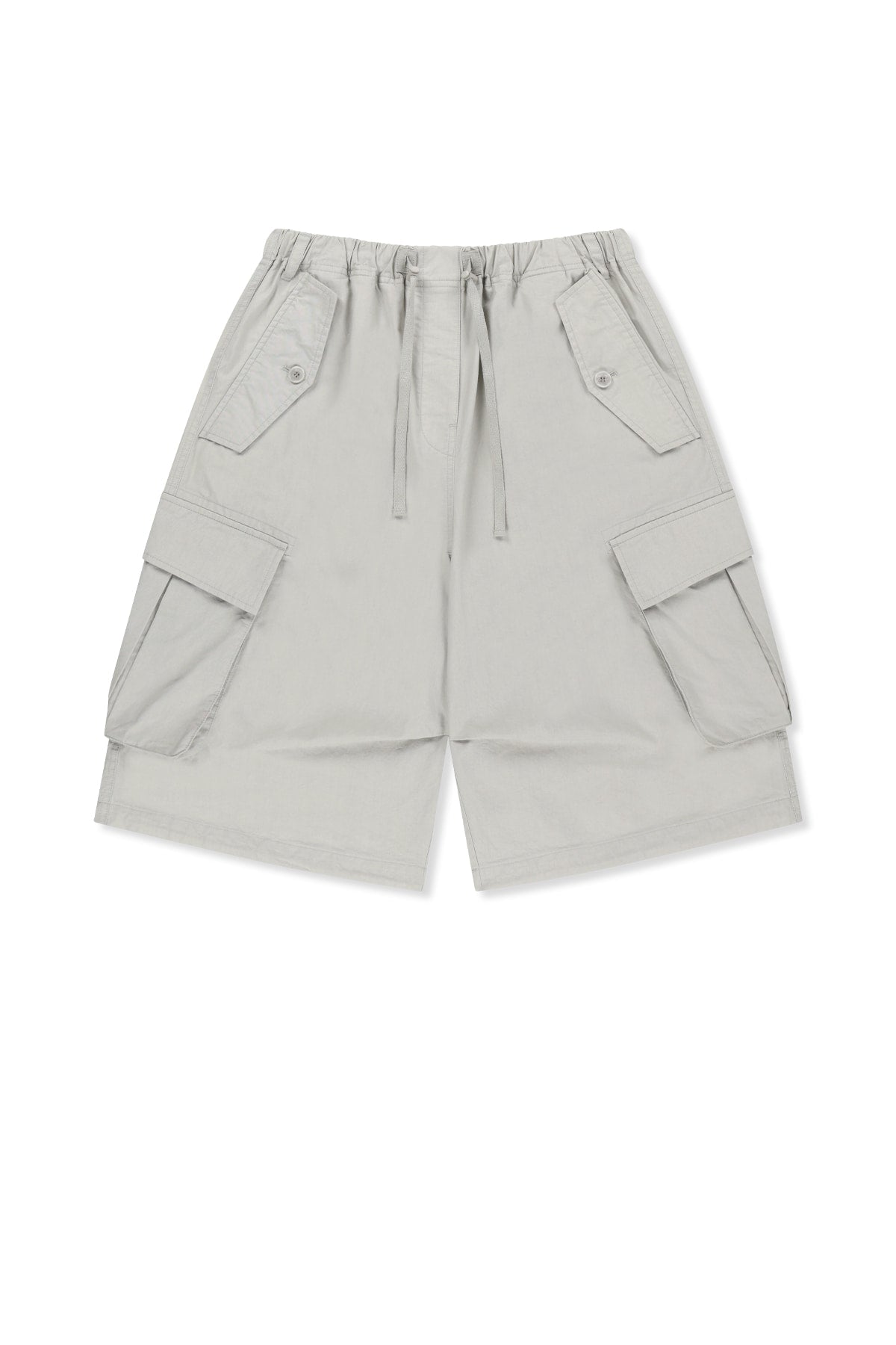 matinkim WASHED COTTON PATCH POCKET BERMUDA PANTS IN LIGHT GREY