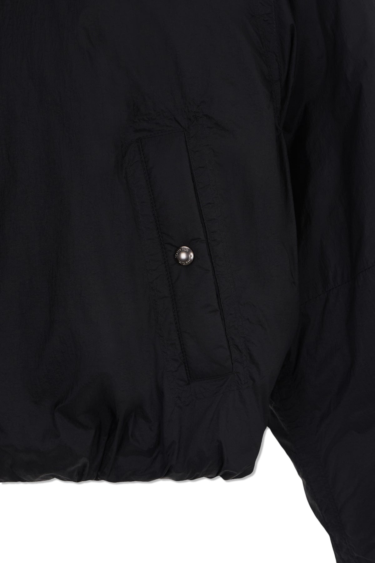 matinkim BACK LOGO HOODY SHORT DOWN JUMPER IN BLACK