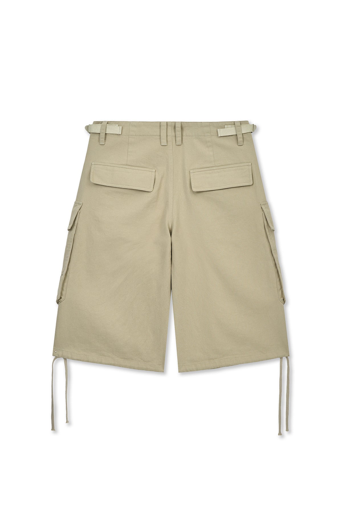 matinkim UTILITY CARGO BERMUDA PANTS IN BEIGE