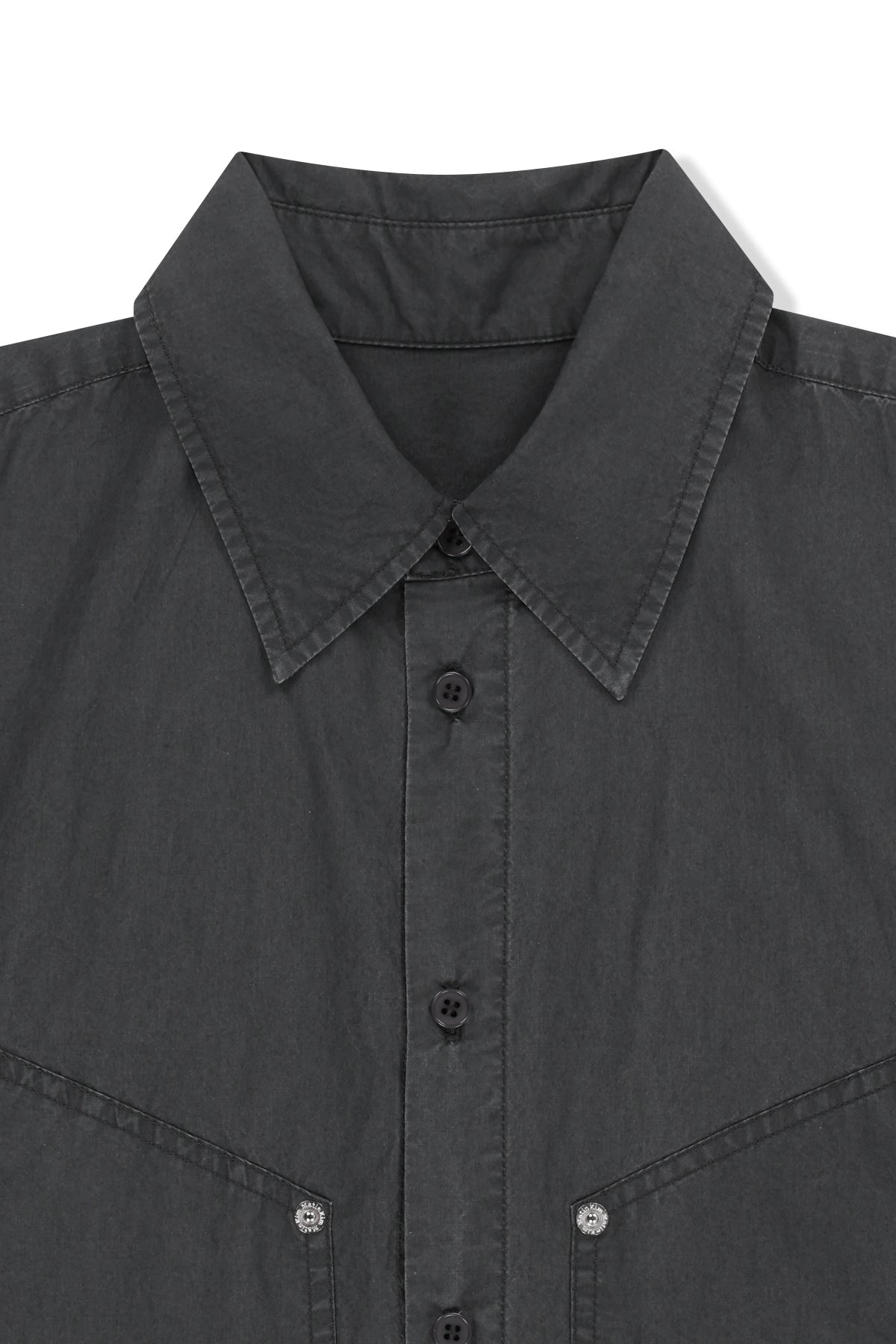 matinkim HALF SLEEVE POCKET SHIRT IN CHARCOAL